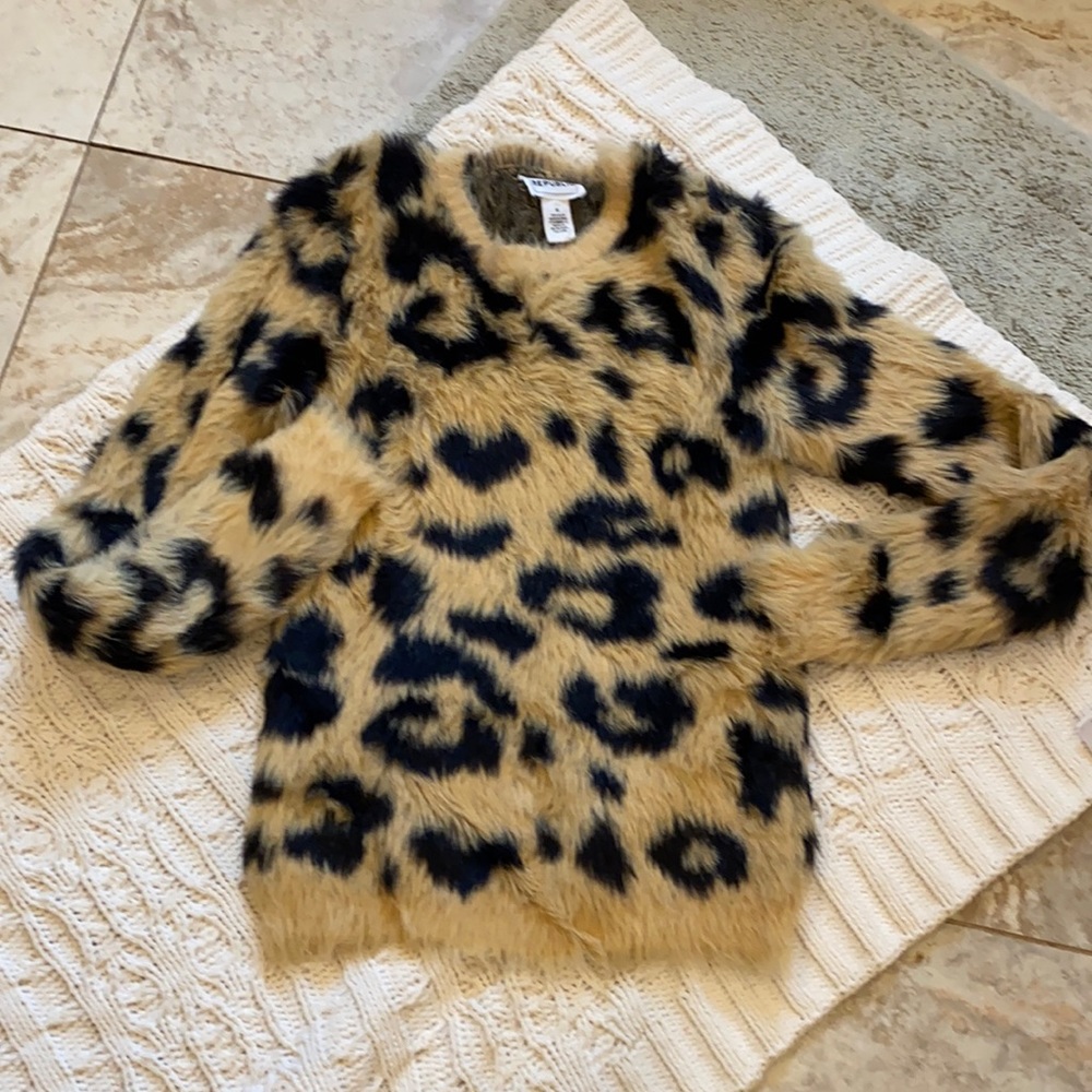Fuzzy soft sweater